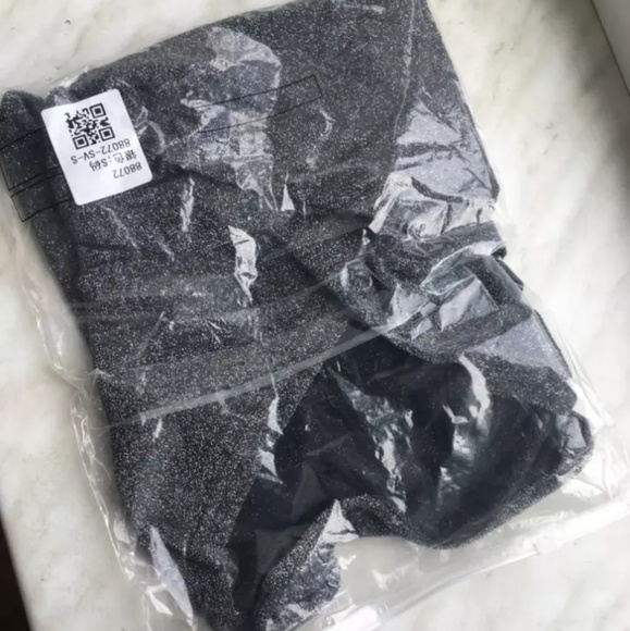 Cross bodysuit - Picture 5 of 7